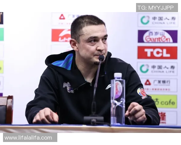 西热力江的篮球之路:从新疆小将到CBA明星的成长历程与奋斗故事 西热力江的篮球之路:从新疆小将到CBA明星的成长历程与奋斗故事