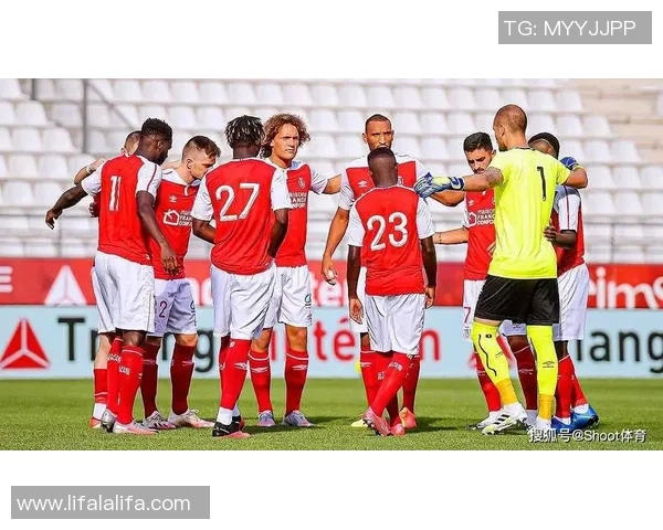 锡昂与马赛对决分析球队状态战术特点及历史交锋记录探讨